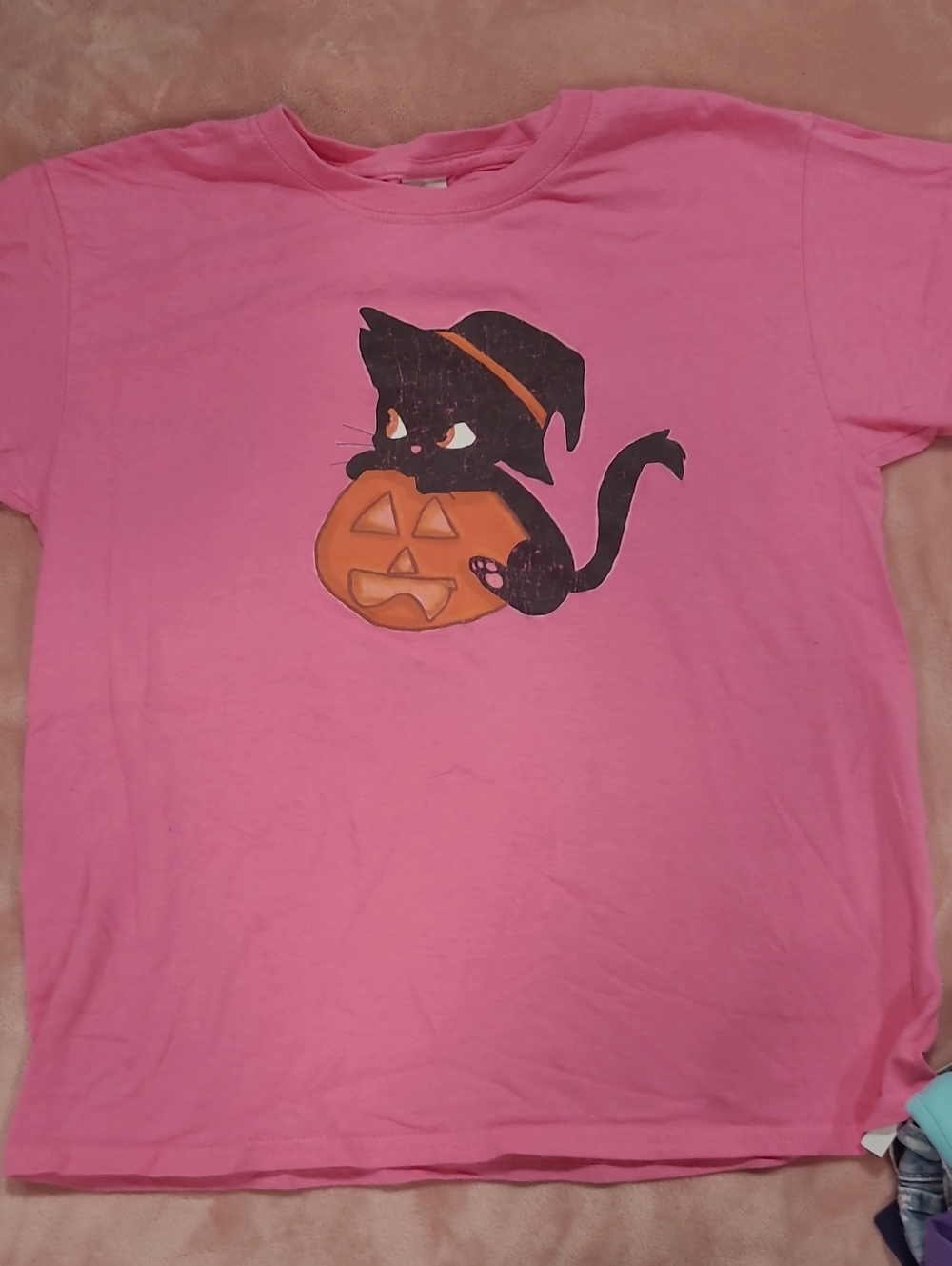 Gildan Pink Tee with Black Cat and Orange Pumpkin Graphic